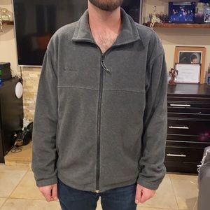 Columbia zipper Jacket size L.